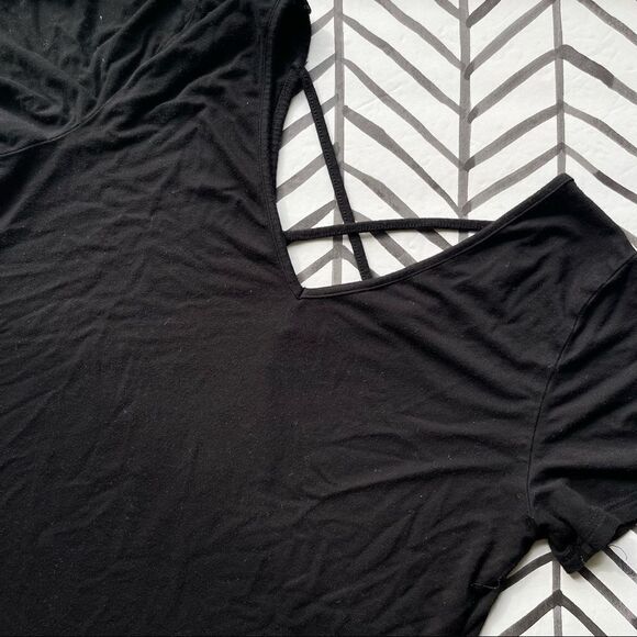 Boutique Black Cross Back Tee - Picture 1 of 4